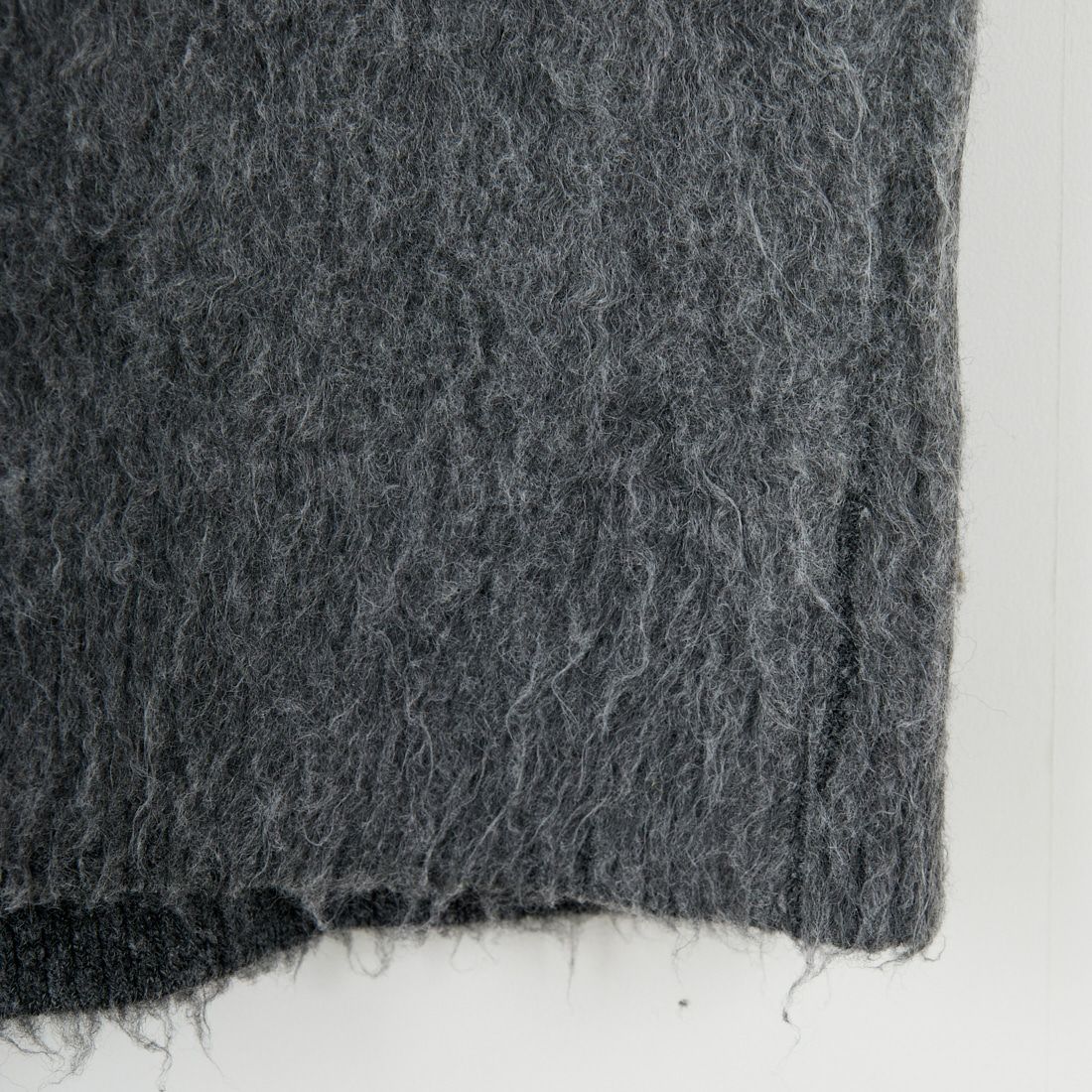 nenom [ネノム] シャギーニット Vネックカーディガン [NE25131037] 08 CHARCOA