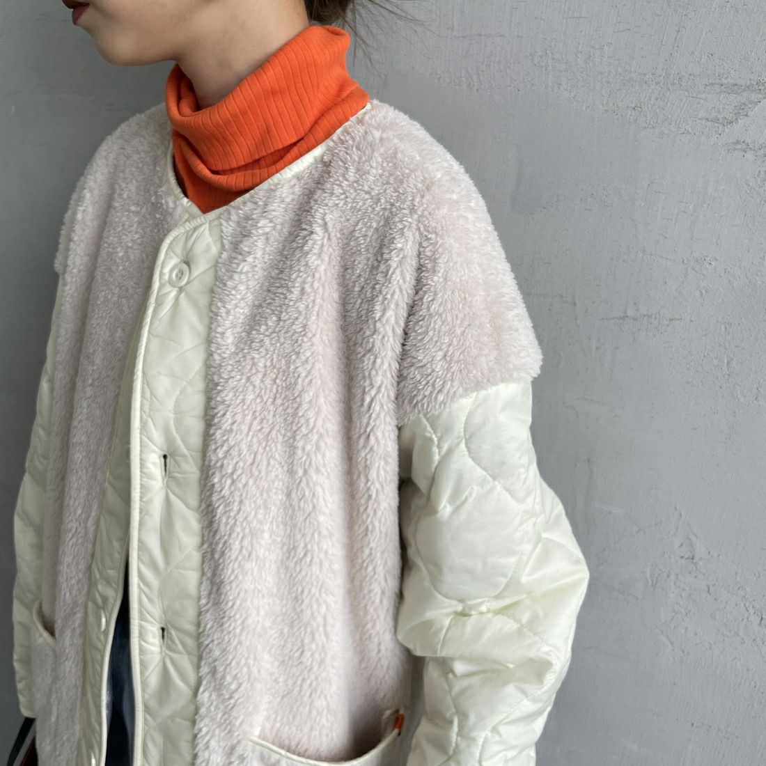 UNIVERSAL OVERALL [ユニバーサルオーバーオール] 別注 ボア切替 キルティングジャケット [U2532451IN-JF] IVORY &&モデル身長：150cm 着用サイズ：F&&