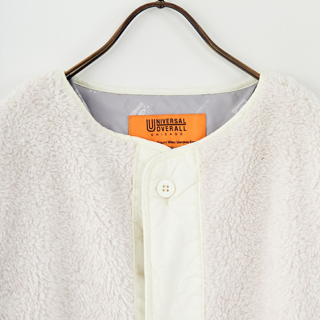 UNIVERSAL OVERALL [ユニバーサルオーバーオール] 別注 ボア切替 キルティングジャケット [U2532451IN-JF] IVORY