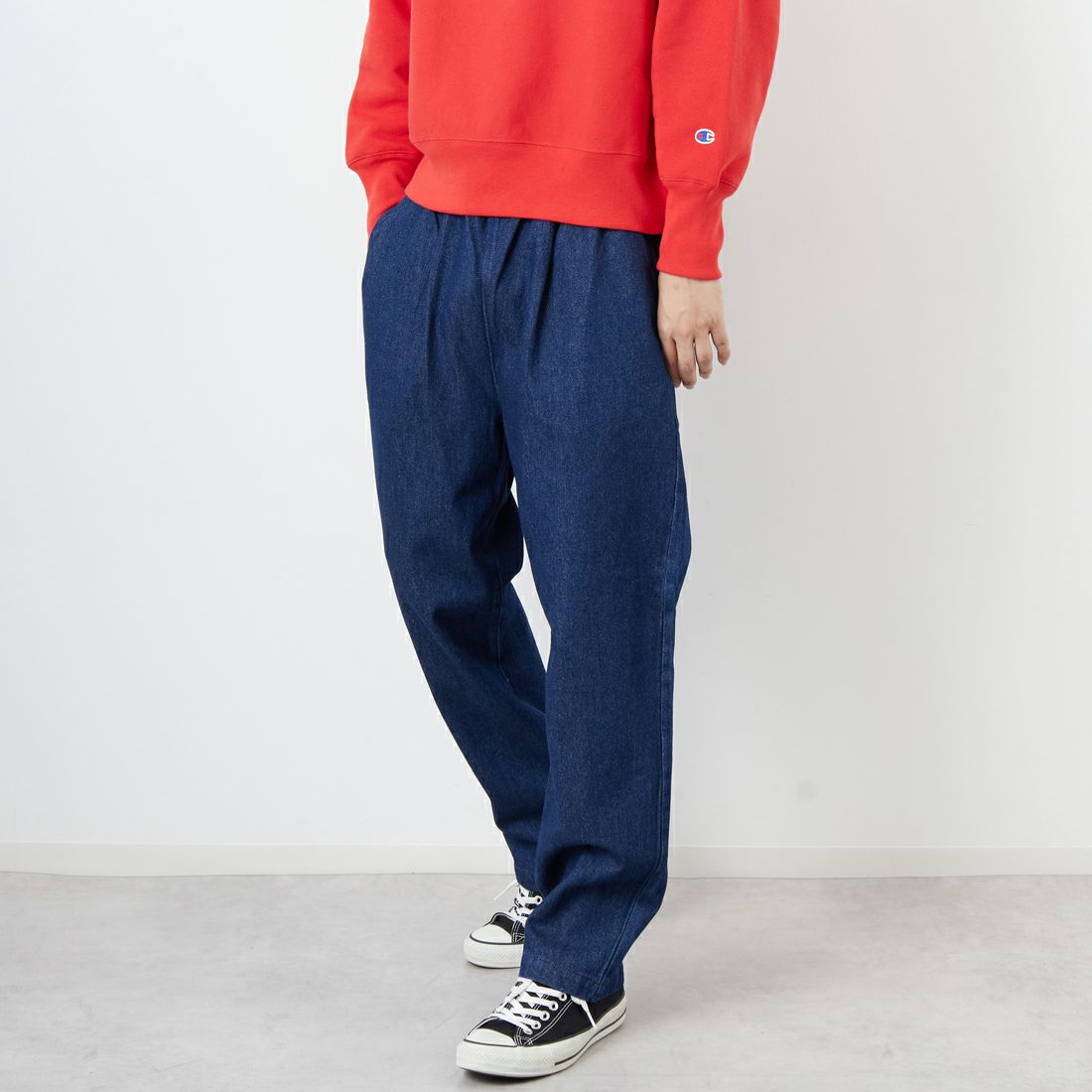 UNIVERSAL OVERALL [ユニバーサルオーバーオール] 別注 シェフパンツ [U2533601IN-JF] O.W DENIM &&モデル身長：179cm 着用サイズ：L&&