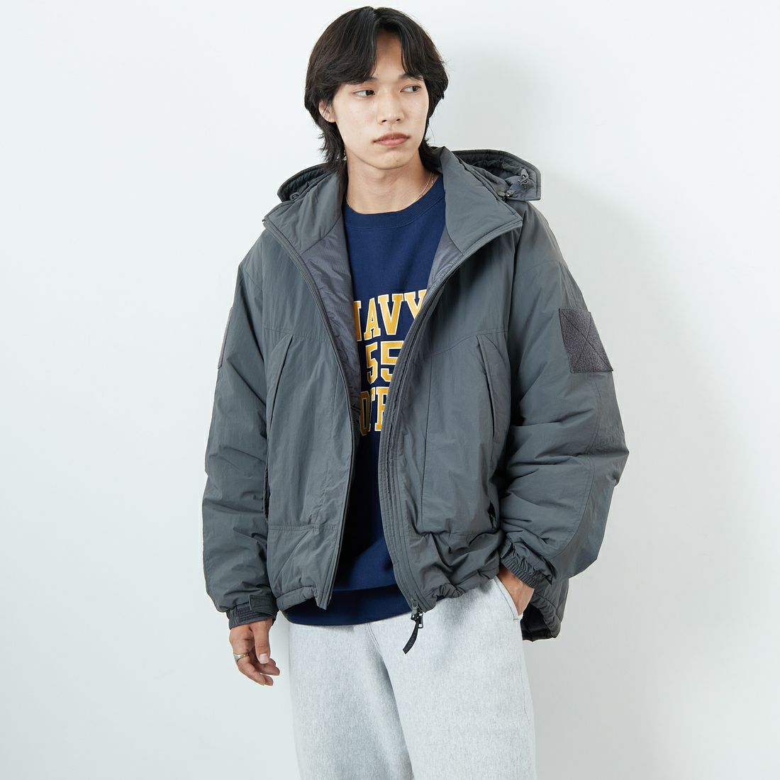 WILD THINGS [ワイルドシングス] ショートモンスターパーカー [WT25102SK] GREY &&モデル身長：179cm 着用サイズ：L&&