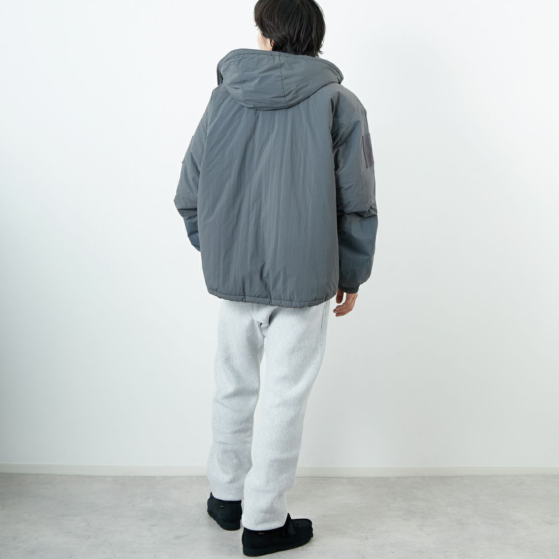 WILD THINGS [ワイルドシングス] ショートモンスターパーカー [WT25102SK] GREY &&モデル身長：179cm 着用サイズ：L&&