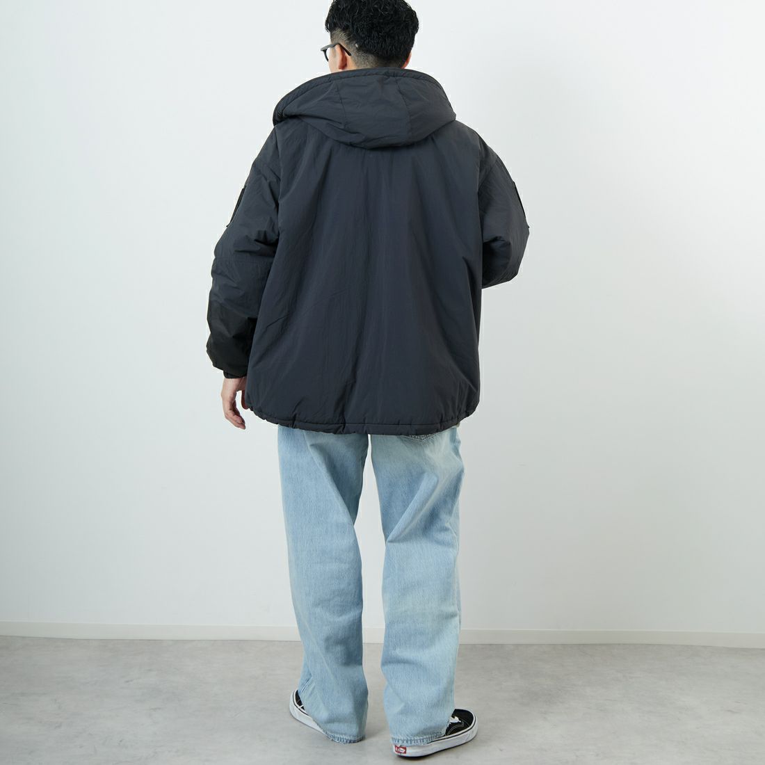 WILD THINGS [ワイルドシングス] ショートモンスターパーカー [WT25102SK] BLACK &&モデル身長：168cm 着用サイズ：M&&