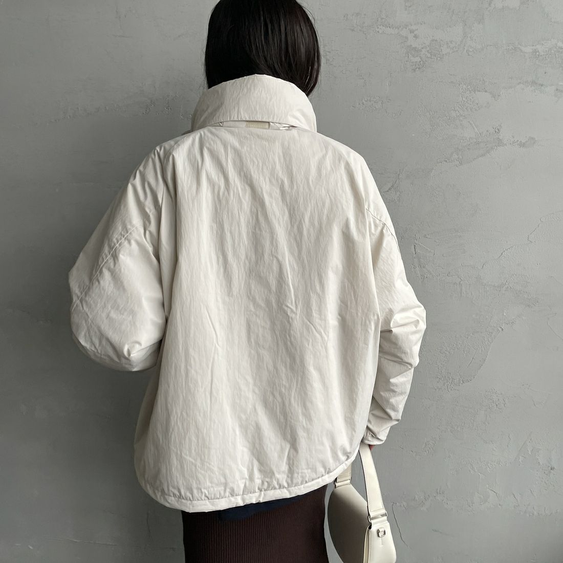 WILD THINGS [ワイルドシングス] ウィメンズ ハッピージャケット [WTL25102SK] CEMENT &&モデル身長：160cm 着用サイズ：M&&