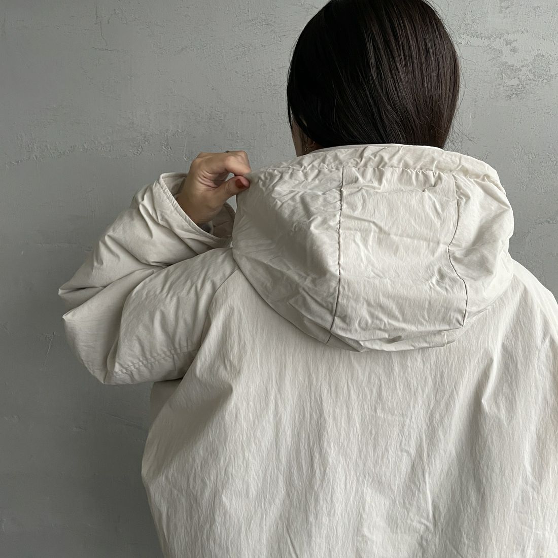 WILD THINGS [ワイルドシングス] ウィメンズ ハッピージャケット [WTL25102SK] CEMENT &&モデル身長：160cm 着用サイズ：M&&