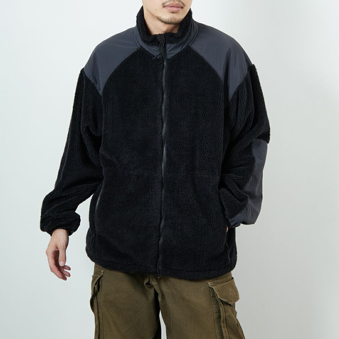 BLACK&&モデル身長：168cm 着用サイズ：M&&