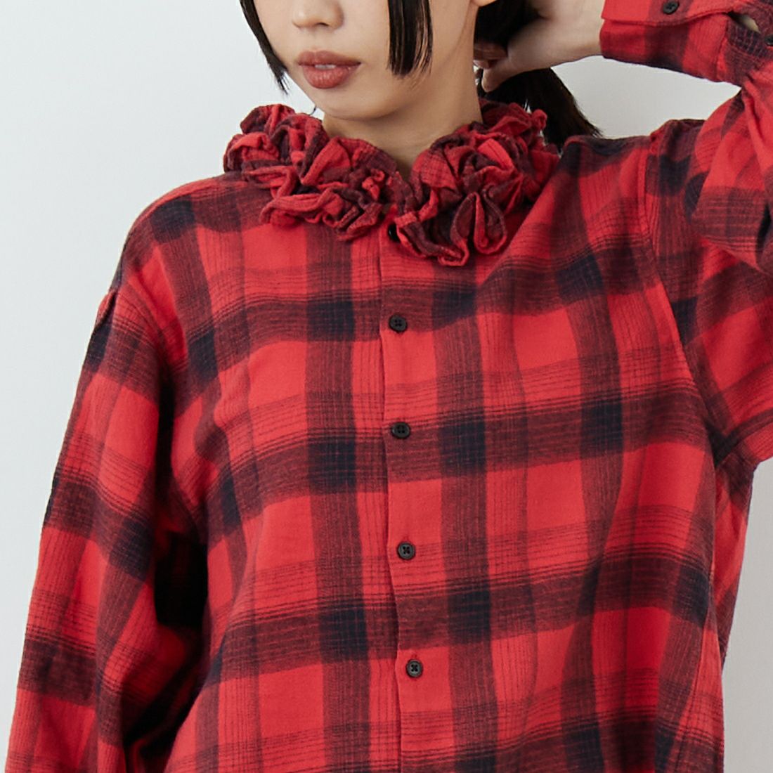 crinkle crinkle crinkle [クリンクル クリンクル クリンクル] ネルチェックフリルカラーシャツ [CC-4026] RED &&モデル身長：162cm 着用サイズ：F&&