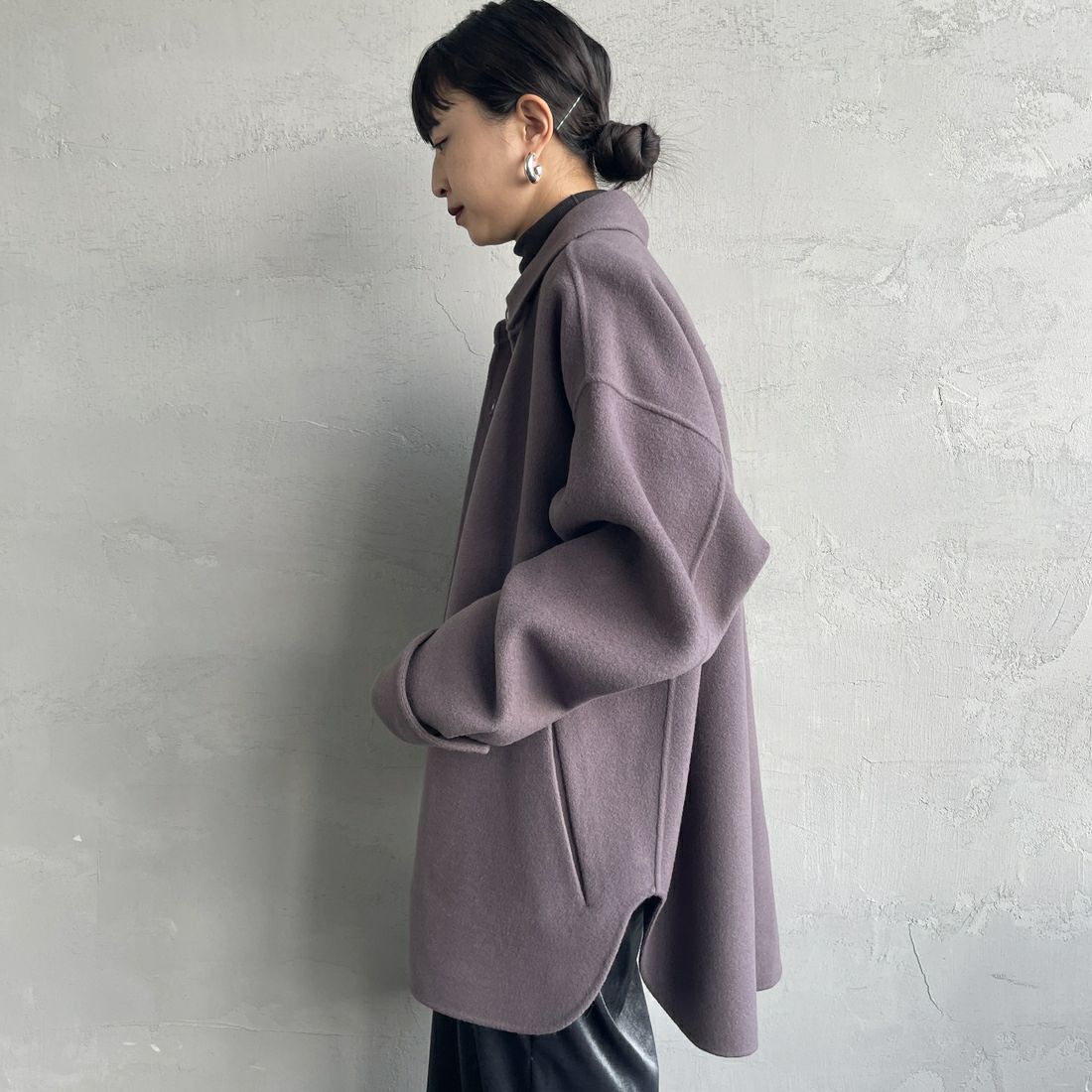 TODAYFUL [トゥデイフル] ウールシャツジャケット [12520415] S/BLU &&モデル身長：150cm 着用サイズ：36&&