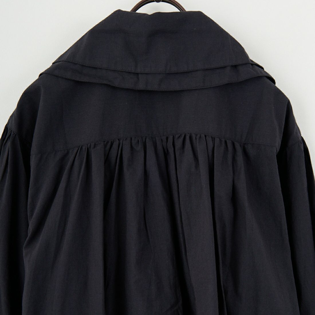 crinkle crinkle crinkle [クリンクル クリンクル クリンクル] ダブルカラーフリルブラウス [CC-4004] BLACK