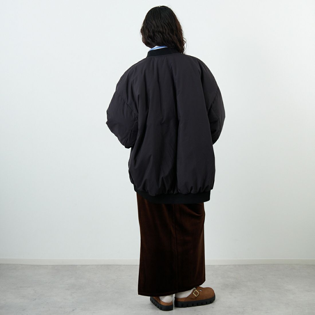 mizuiro ind [ミズイロインド] ワイドジップダウンブルゾン [3-270063] 99 BLACK &&モデル身長：162cm 着用サイズ：F&&