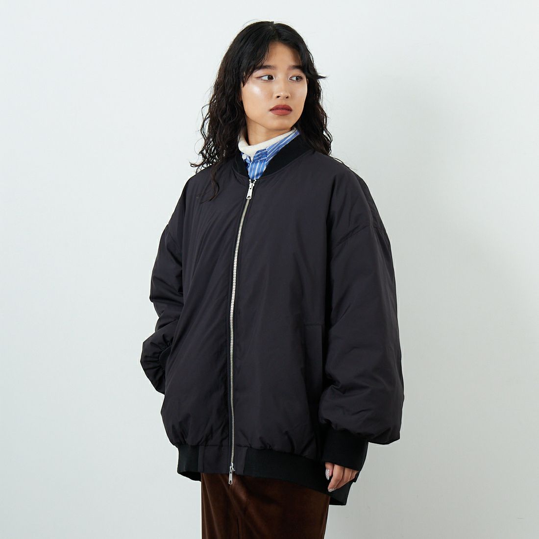 mizuiro ind [ミズイロインド] ワイドジップダウンブルゾン [3-270063] 99 BLACK &&モデル身長：162cm 着用サイズ：F&&