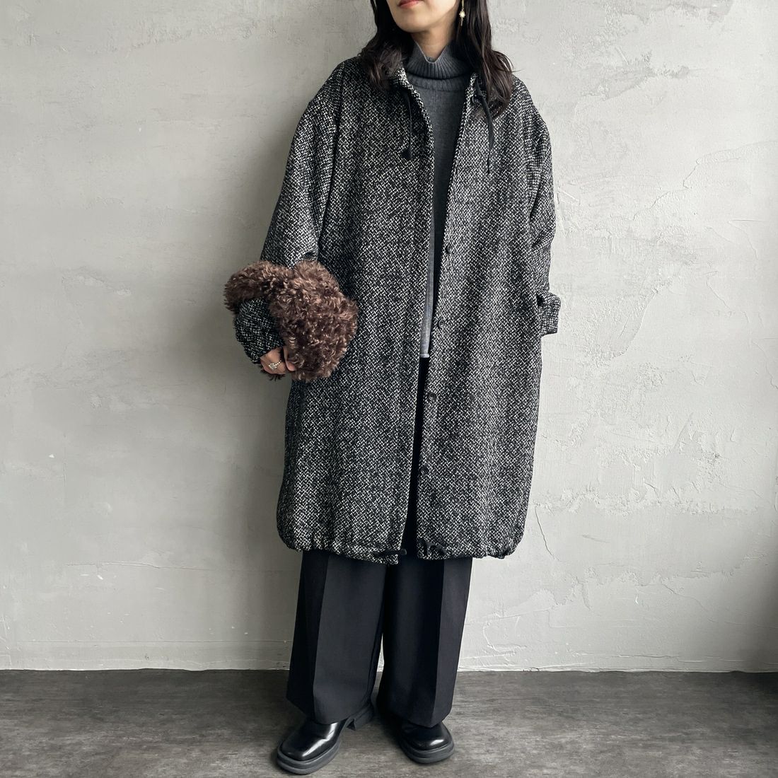 mizuiro ind [ミズイロインド] ウールブレンドフードコート [3-270058] 99 BLACK &&モデル身長：160cm 着用サイズ：F&&