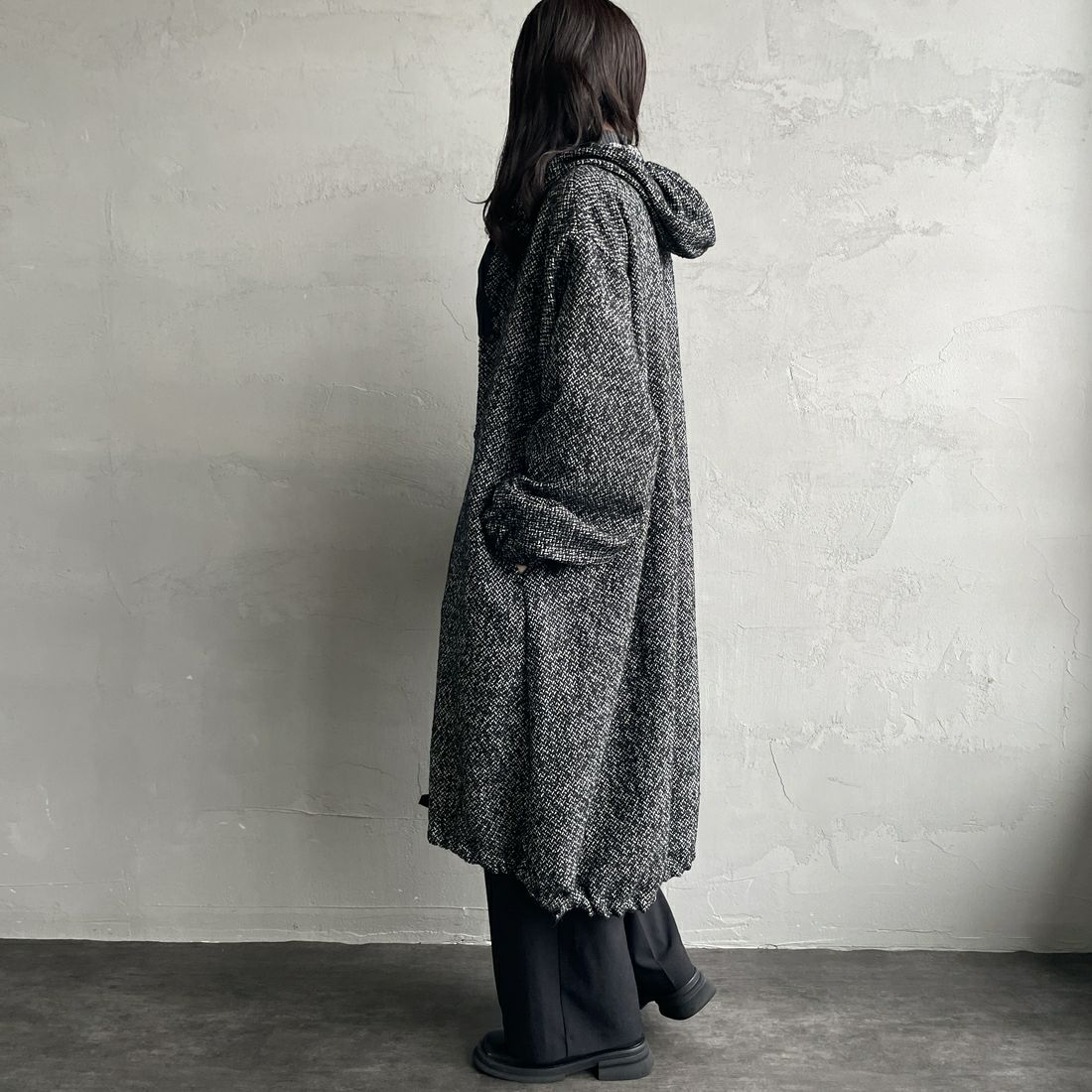 mizuiro ind [ミズイロインド] ウールブレンドフードコート [3-270058] 99 BLACK &&モデル身長：160cm 着用サイズ：F&&