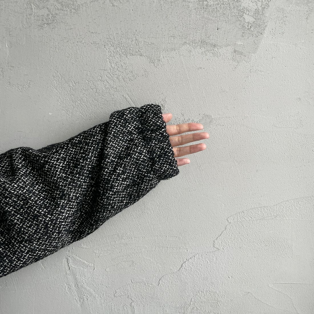 mizuiro ind [ミズイロインド] ウールブレンドフードコート [3-270058] 99 BLACK &&モデル身長：160cm 着用サイズ：F&&