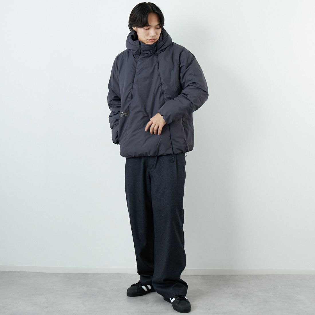 OAKLEY [オークリー] FGL ボムバスティックプルオーバー 5.7 [FOA408216] 01N PHANTO &&モデル身長：179cm 着用サイズ：S&&