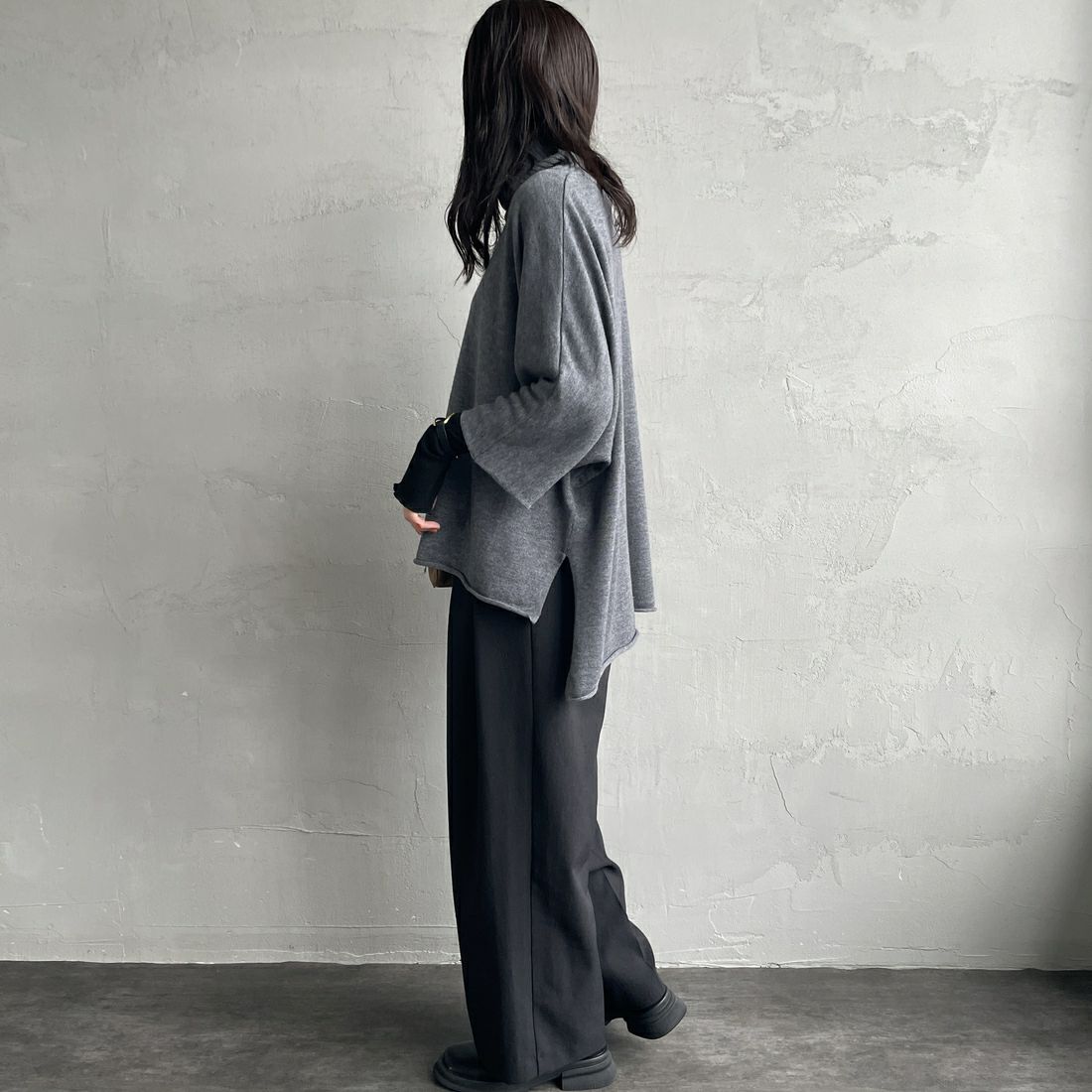 mizuiro ind [ミズイロインド] ポンチョライクプルオーバー [4-220101] 91 GRAY &&モデル身長：160cm 着用サイズ：F&&