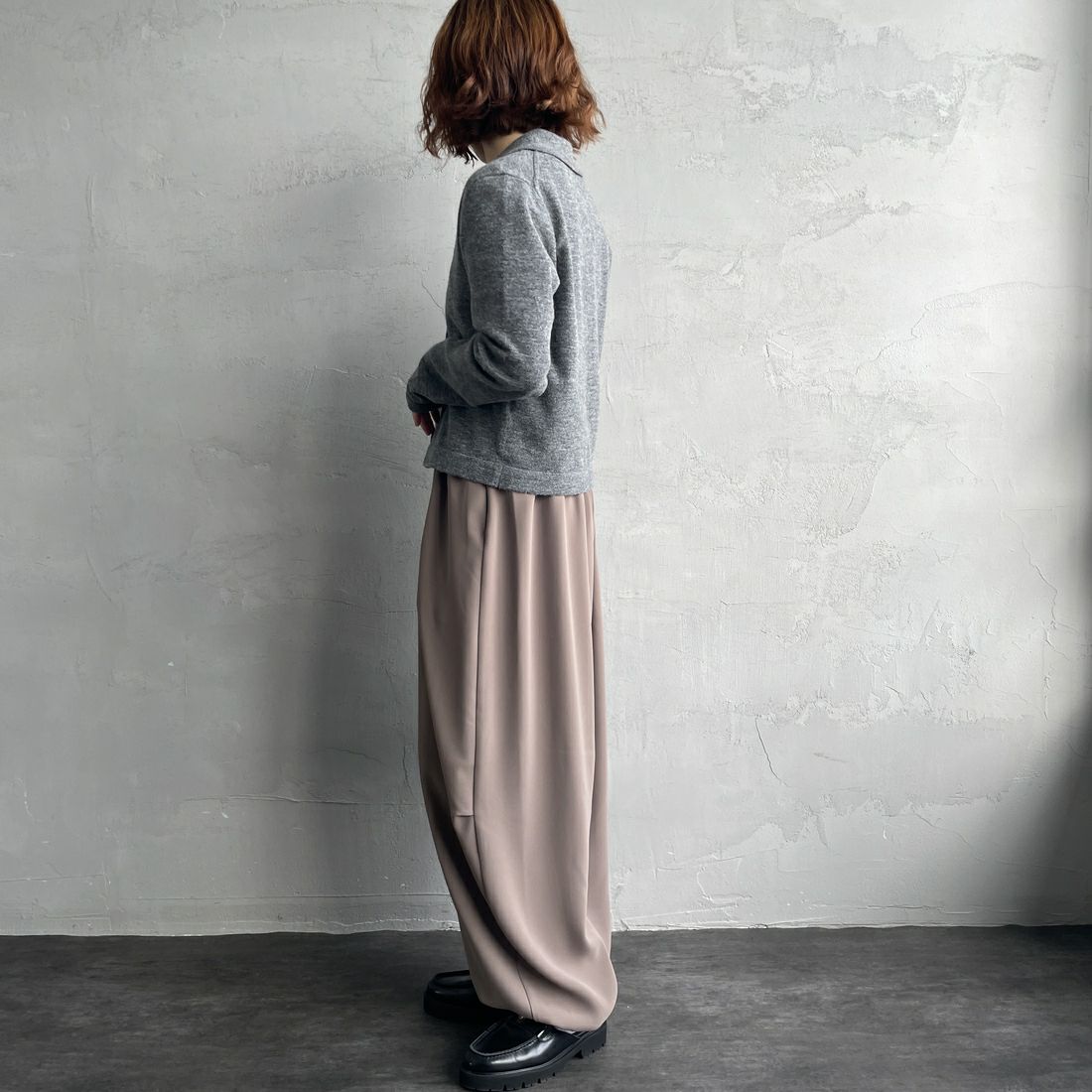 mizuiro ind [ミズイロインド] ドローストリングヘムパンツ [4-260062] 20 BEIGE &&モデル身長：158cm 着用サイズ：F&&