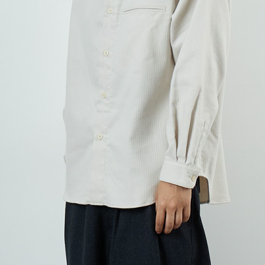 STILL BY HAND [スティルバイハンド] コットンピケバンドカラーシャツ [SH01254] ECRU &&モデル身長：179cm 着用サイズ：46&&