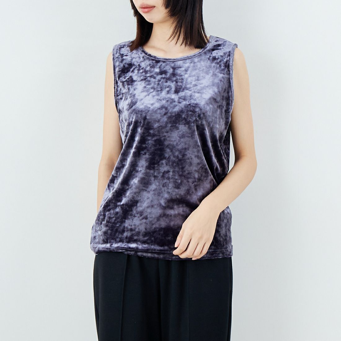 keena [キーナ] ベルベットセットトップス [SKJ-25050W] D.GRAY &&モデル身長：162cm 着用サイズ：F&&