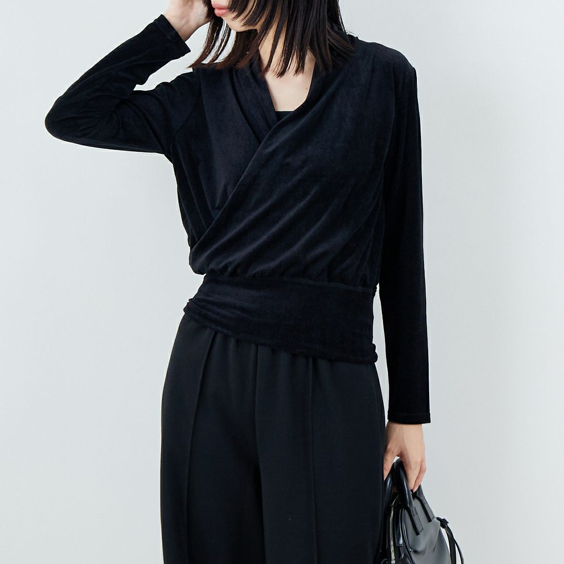 BLACK&&モデル身長：162cm 着用サイズ：F&&