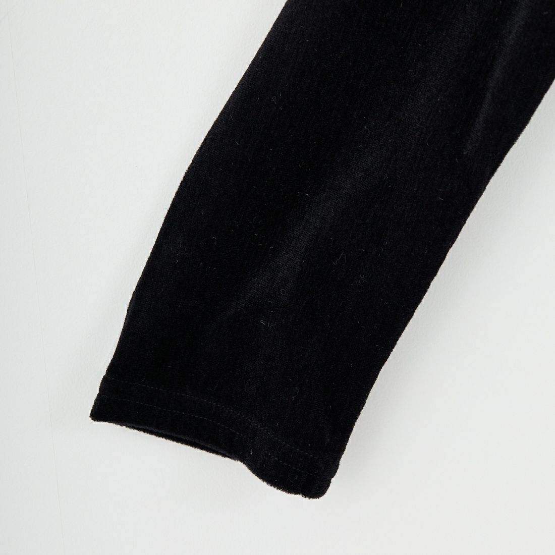 keena [キーナ] 30D エンボスベルベットカシュクールトップス [SKJ-25044W] BLACK