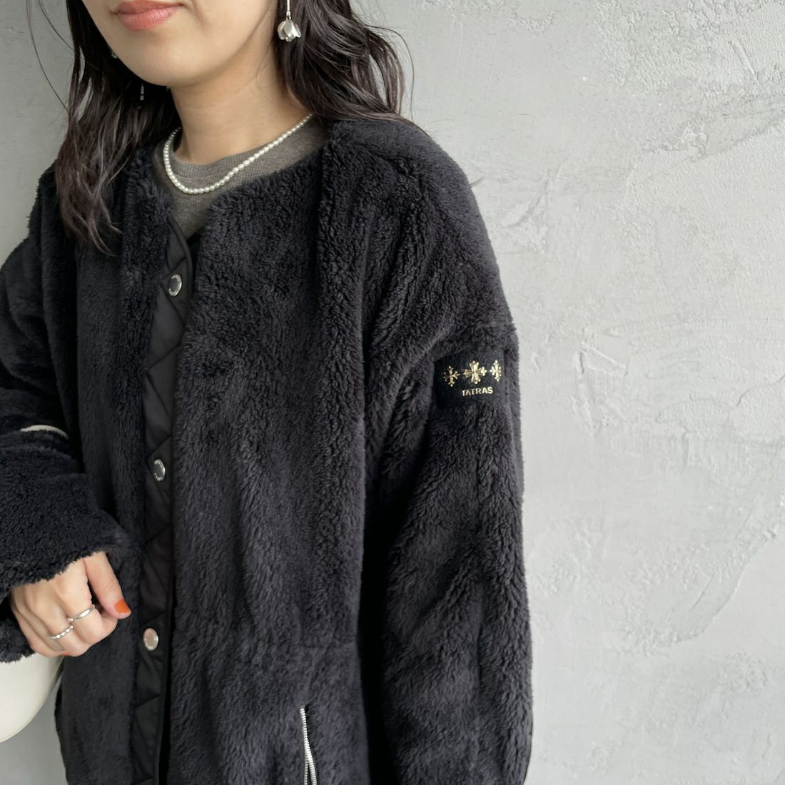 TATRAS [タトラス] ANNABELLA/アナベラ ボアブルゾン [LJXA0363033588] BLACK &&モデル身長：160cm 着用サイズ：1&&