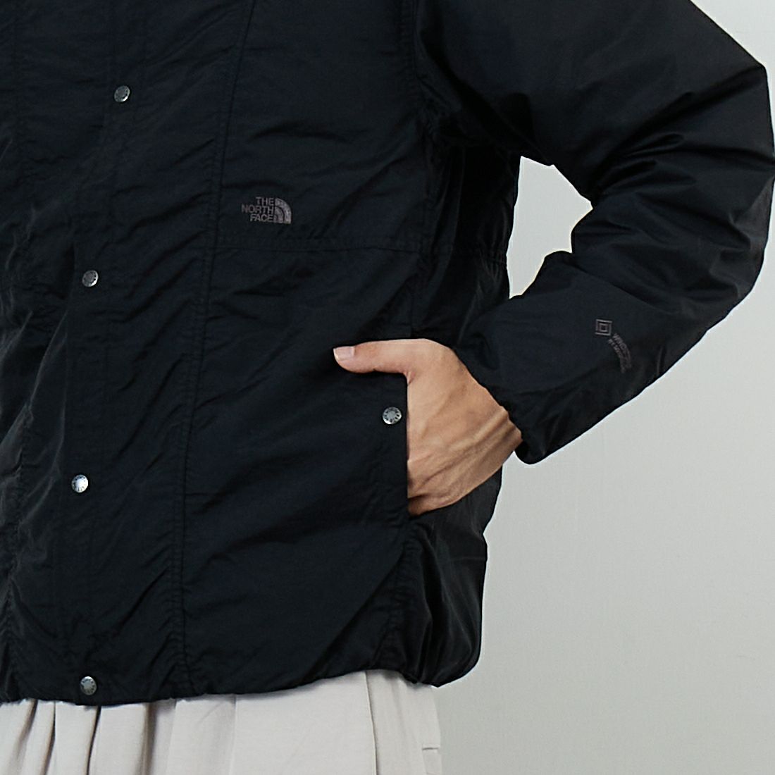 THE NORTH FACE [ザ ノースフェイス] オルタレーションゼファーシェルカーディガン [ND92561] K &&モデル身長：179cm 着用サイズ：M&&