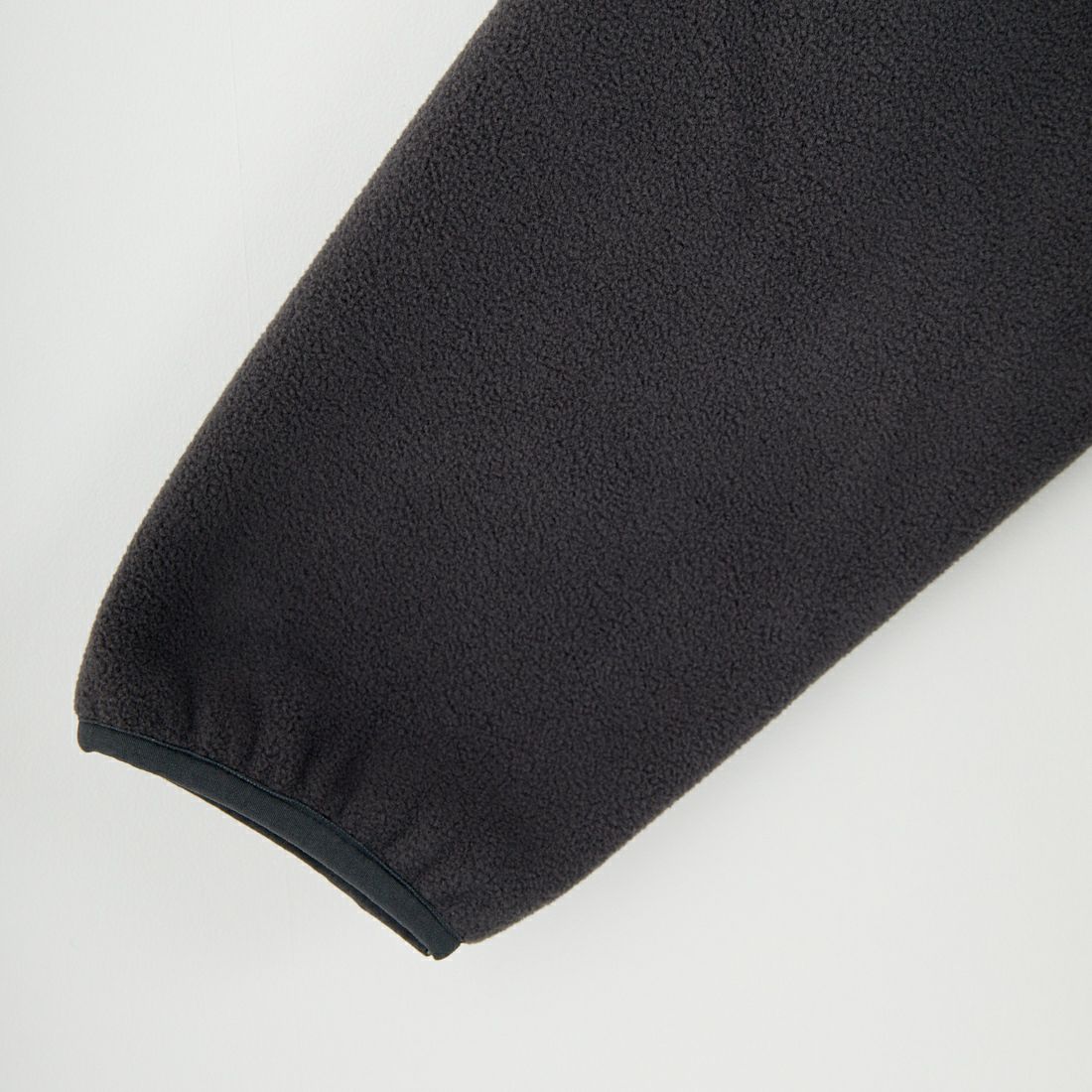 MADE BLANKS [メイドブランクス] ホリデーポーラーフリースプルオーバー [HOLIDAY-POLAR-FLEECE] BLACK