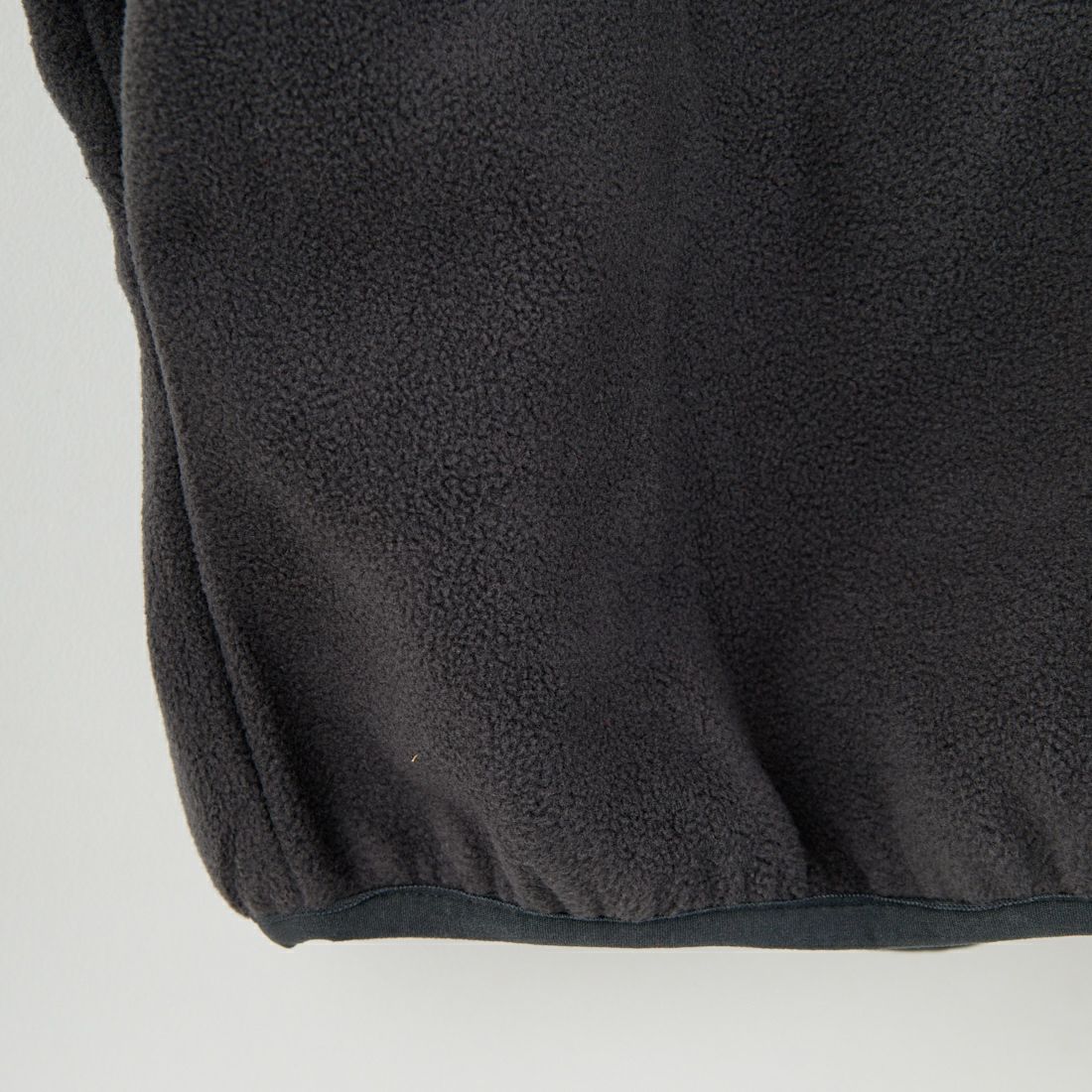 MADE BLANKS [メイドブランクス] ホリデーポーラーフリースプルオーバー [HOLIDAY-POLAR-FLEECE] BLACK