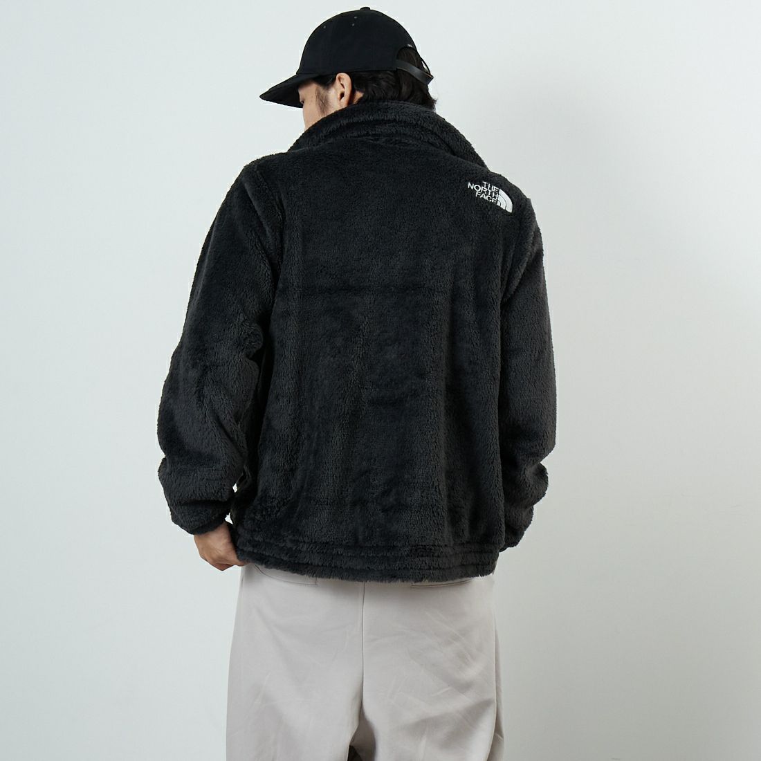 THE NORTH FACE [ザ ノースフェイス] バーサロフトジャケット [NA62550] K &&モデル身長：179cm 着用サイズ：M&&