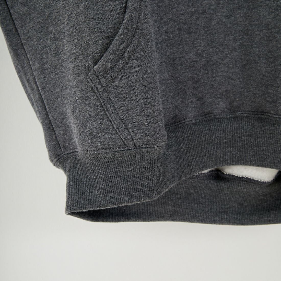 MUSIC TEE [ミュージックティー] Red Hot Chili Peppers ロックプリントプルオーバーフーディ [CLASSIC-ASTERISK] BLACK