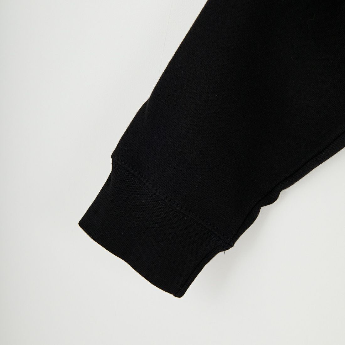 MUSIC TEE [ミュージックティー] Oasis ロックプリントプルオーバーフーディ [DECCA-LOGO] BLACK