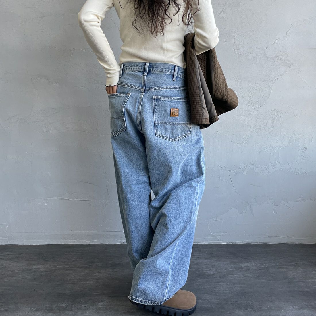 LIGHT BLUE&&モデル身長：162cm 着用サイズ：S&&