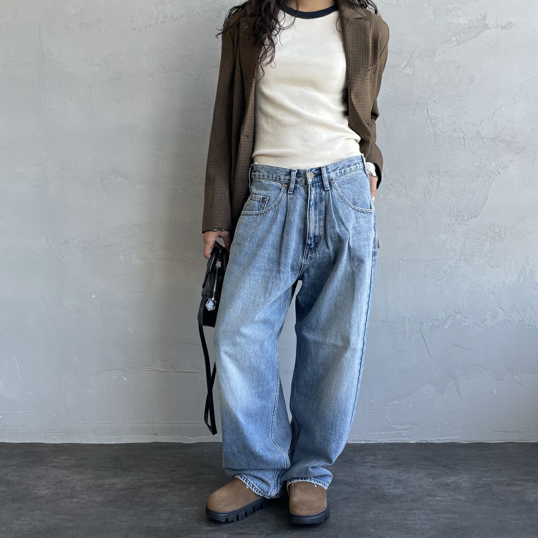 GUNG HO [ガンホー] デニムバギーパンツ [GH5S013D] LIGHT BLUE &&モデル身長：162cm 着用サイズ：S&&