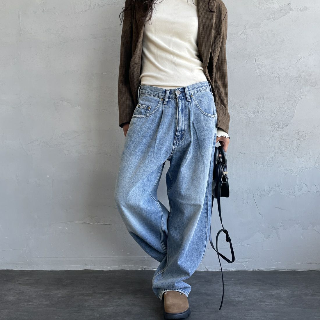 GUNG HO [ガンホー] デニムバギーパンツ [GH5S013D] LIGHT BLUE &&モデル身長：162cm 着用サイズ：S&&