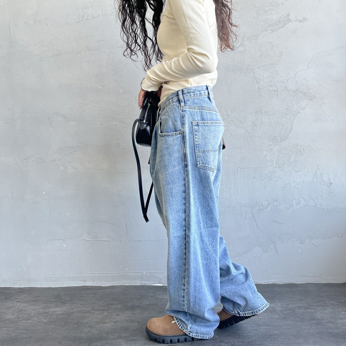 GUNG HO [ガンホー] デニムバギーパンツ [GH5S013D] LIGHT BLUE &&モデル身長：162cm 着用サイズ：S&&