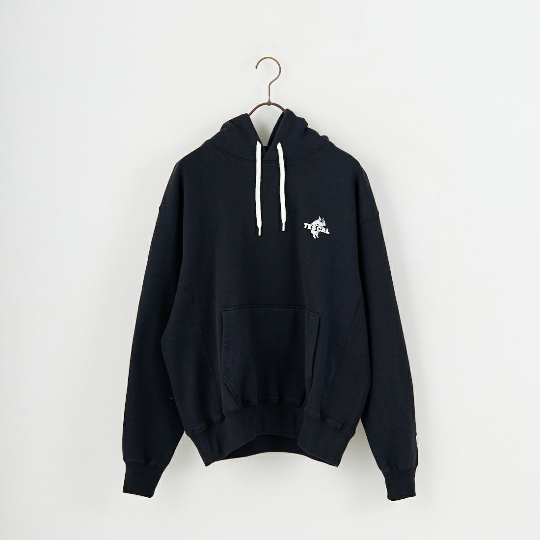 01 BLACK