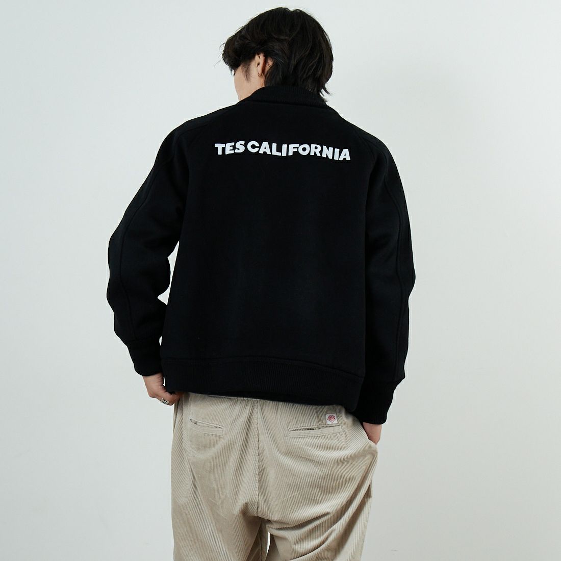 The Endless Summer [エンドレスサマー] BUHIカフェ アワードジャケット [C-25974000] 01 BLACK &&モデル身長：179cm 着用サイズ：M&&