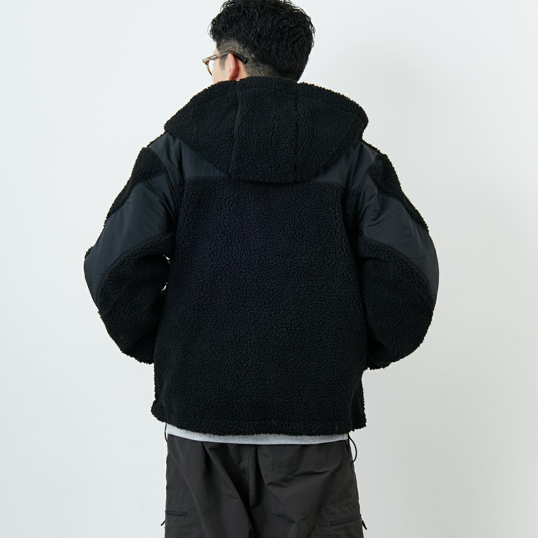 NANGA [ナンガ] ボアフリースフルジップパーカー [N2530-1P117D] BLK &&モデル身長：168cm 着用サイズ：M&&