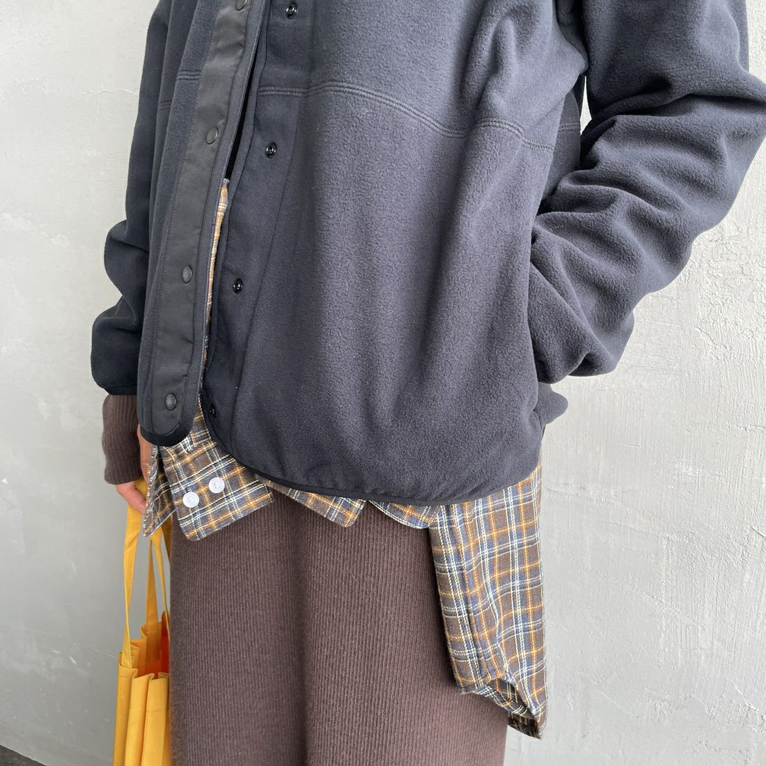 NANGA [ナンガ] エアウォーム フリースカーディガン [N2531-1P113B] BLK &&モデル身長：159cm 着用サイズ：WM&&