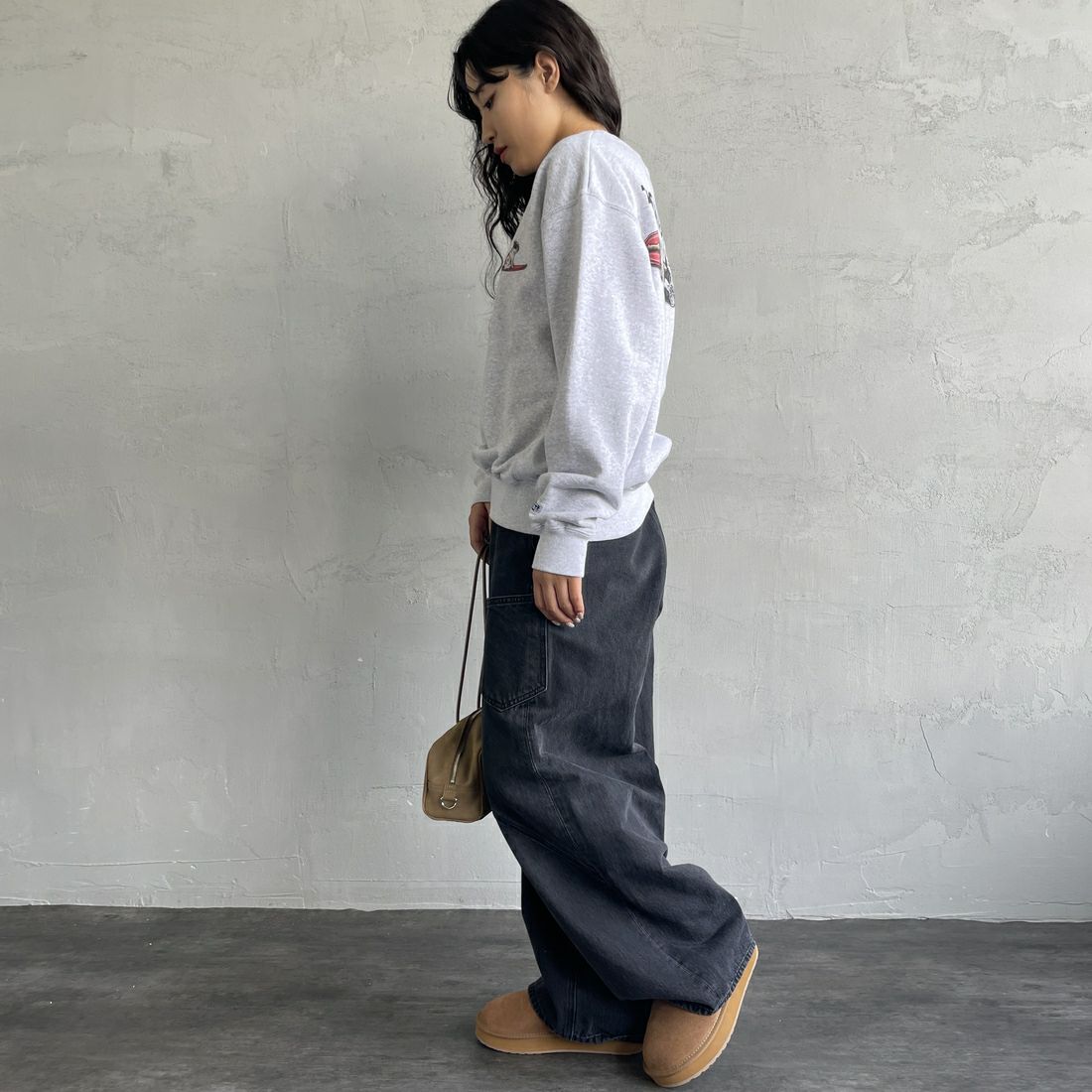 The Endless Summer [エンドレスサマー] 別注 NAP TIME クルーネックスウェット [FH-25774502-JF] GRAY &&モデル身長：162cm 着用サイズ：S&&