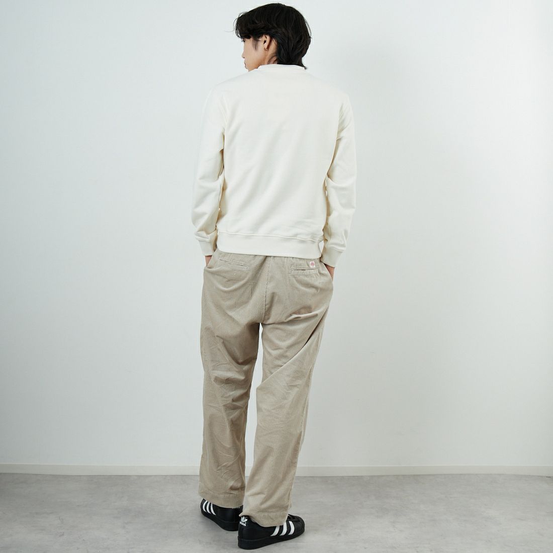 Barbour [バブアー] Allenby ワンポイントロゴスウェット [MOL0721] WH32 &&モデル身長：179cm 着用サイズ：M&&