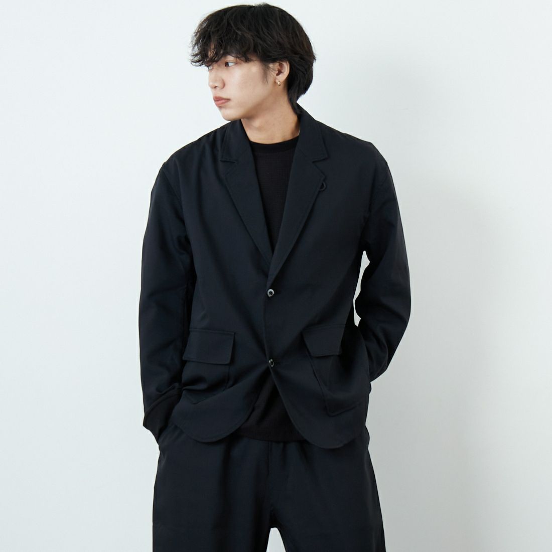 BLACK&&モデル身長：179cm 着用サイズ：2&&