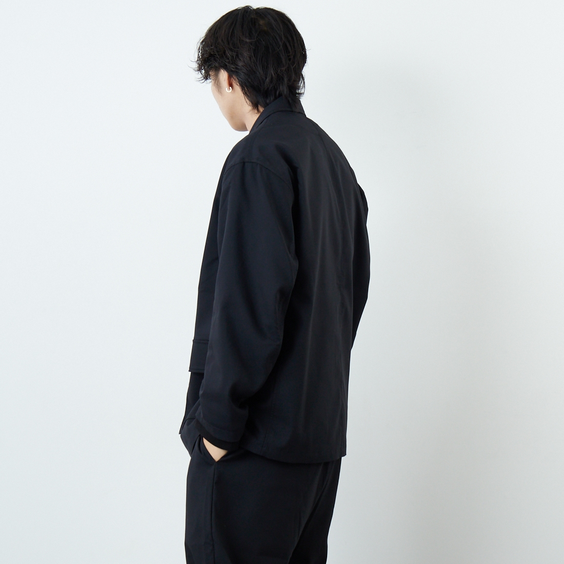 PERS PROJECTS [パースプロジェクト] 別注 テーラードジャケット [25FW-16093-JF]BLACK &&モデル身長：179cm 着用サイズ：2&&