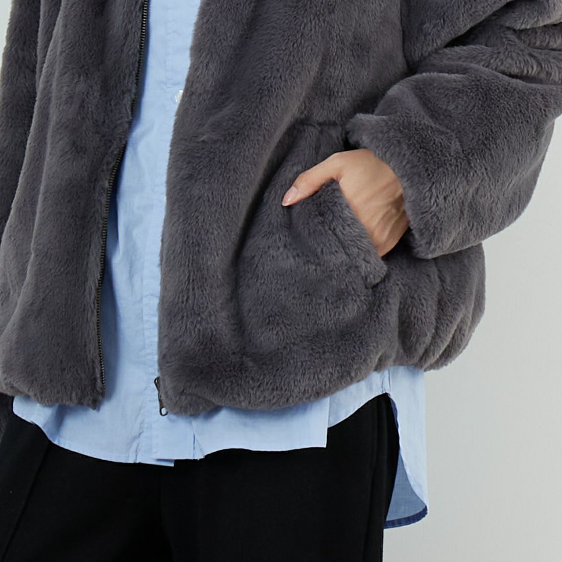 Jeans Factory Clothes [ジーンズファクトリークローズ] リバーシブルフェイクファーブルゾン [147221] 08 ﾁｬｺｰﾙ &&モデル身長：162cm 着用サイズ：F&&