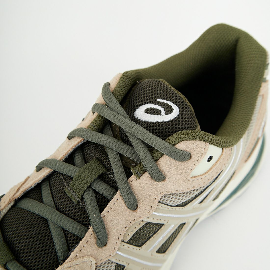 ASICS [アシックス] スニーカー [GEL-K1011] 200