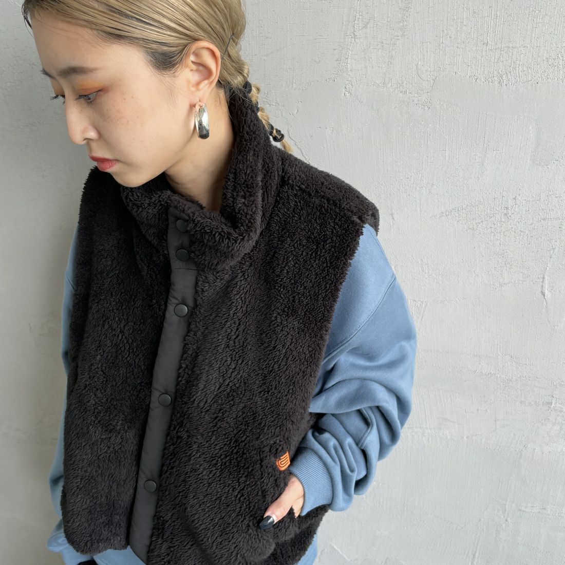 UNIVERSAL OVERALL [ユニバーサルオーバーオール] 別注 ショート丈ボアベスト [U2532436IN-JF] BLACK