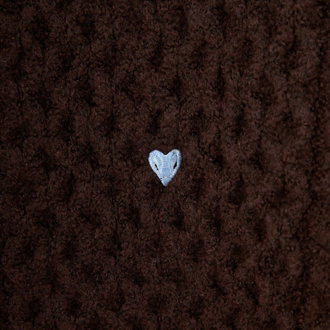 Noir Fabrik [ヌワールファブリック] ハート刺繍ケーブルニットプルオーバー [NF25131044] 28 BROWN