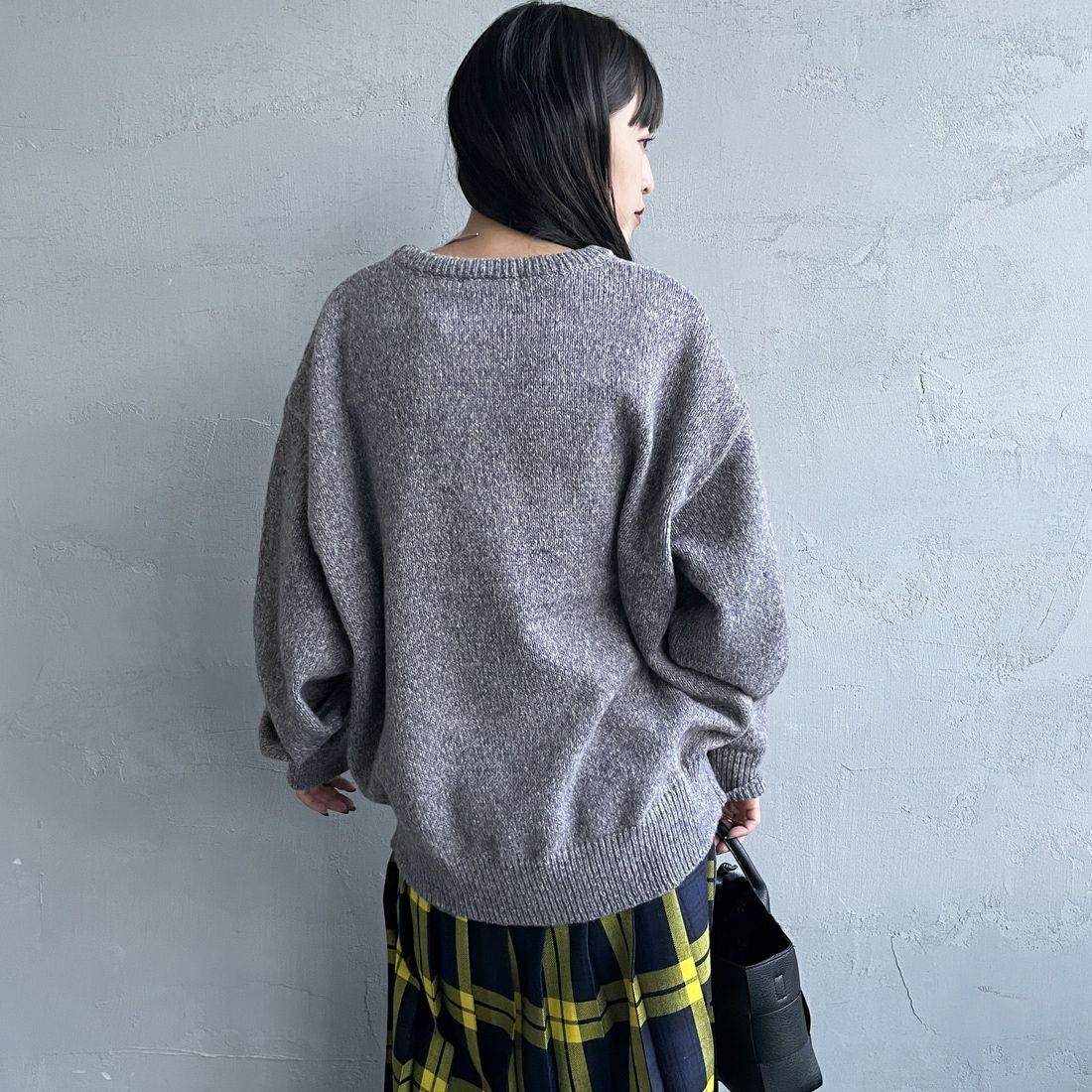 Noir Fabrik [ヌワールファブリック] アソートジャガードニットプルオーバー [NF25131043] 06 T.GRAY &&モデル身長：150cm 着用サイズ：F&&