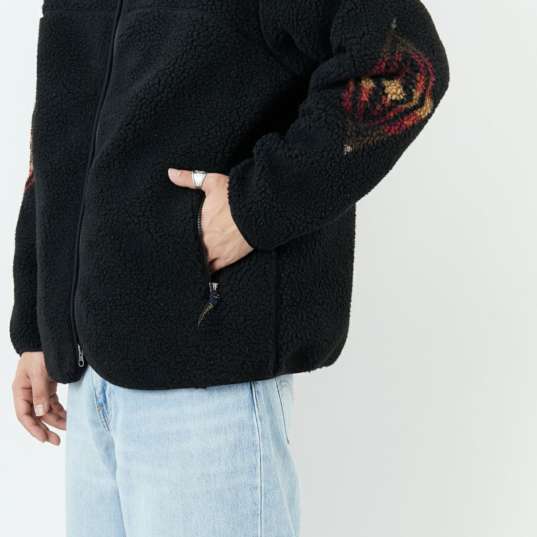 PENDLETON [ペンドルトン] ジップボアフーディ [5475-1025] 49 BLACK H &&モデル身長：179cm 着用サイズ：L&&